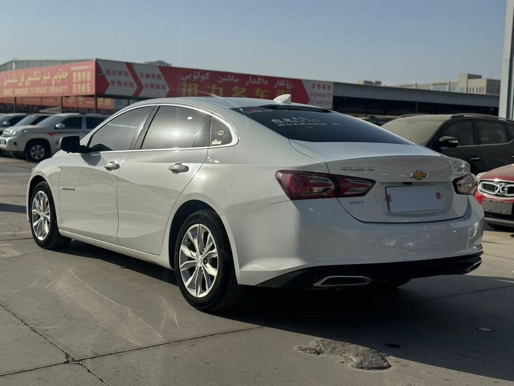 Chevrolet Malibu XL