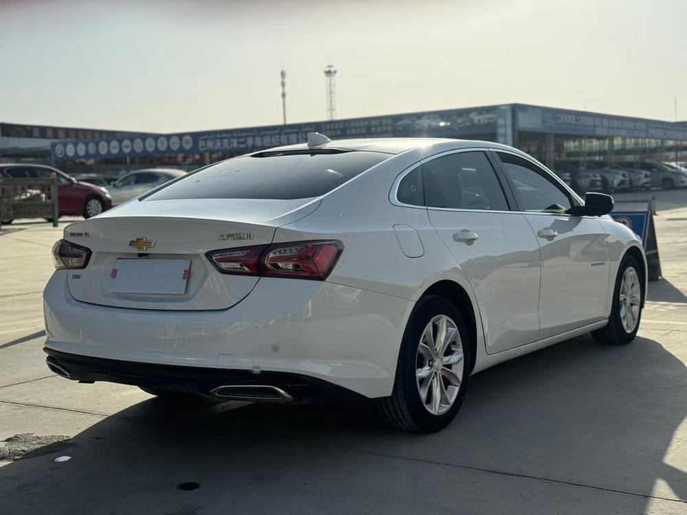Chevrolet Malibu XL