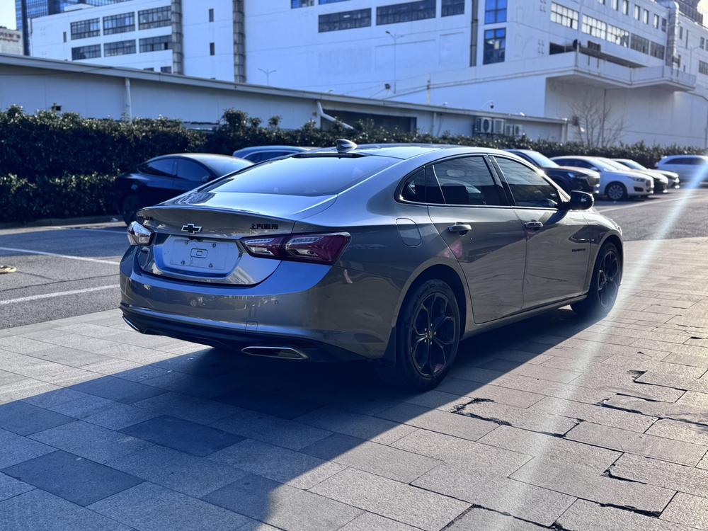 Chevrolet Malibu XL
