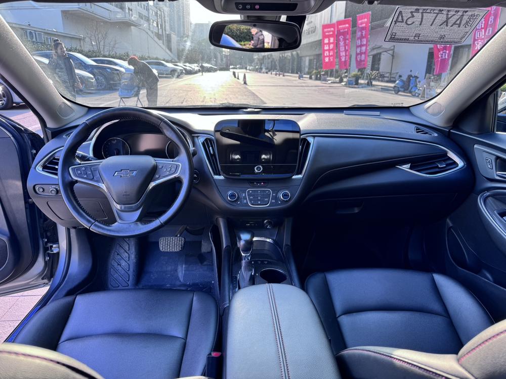 Chevrolet Malibu XL