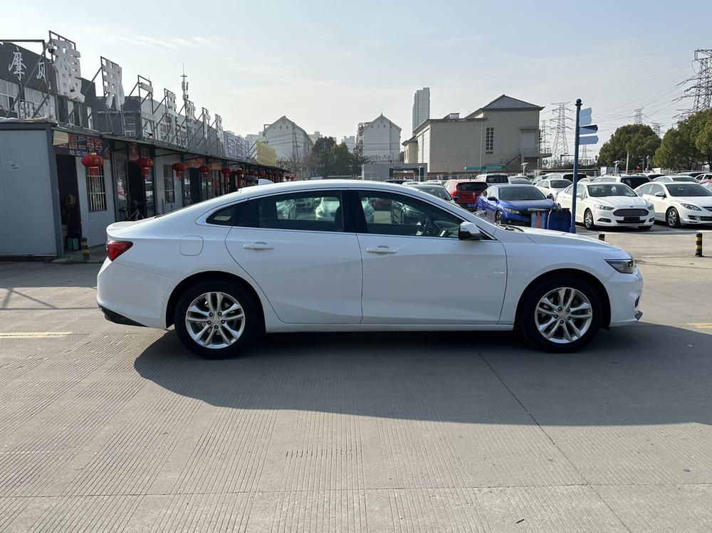 Chevrolet Malibu XL