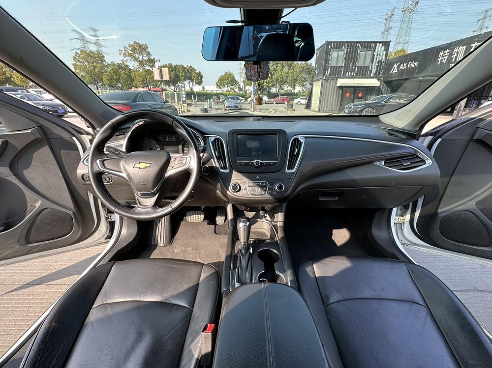 Chevrolet Malibu XL