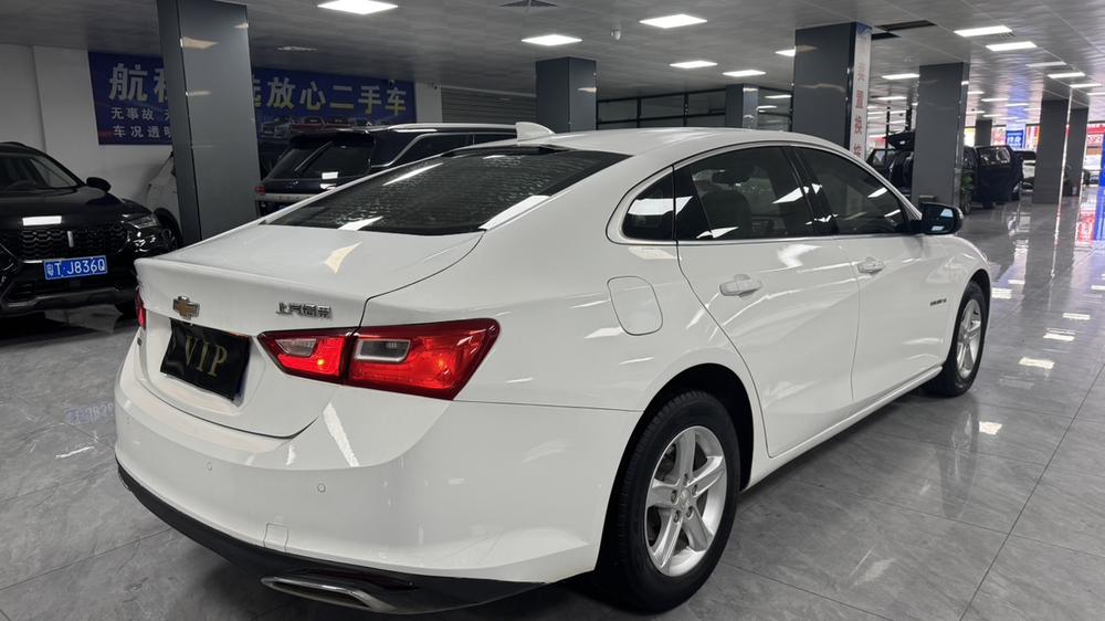 Chevrolet Malibu XL