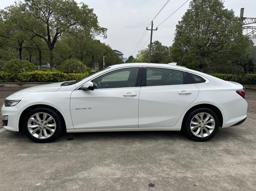 Chevrolet Malibu XL