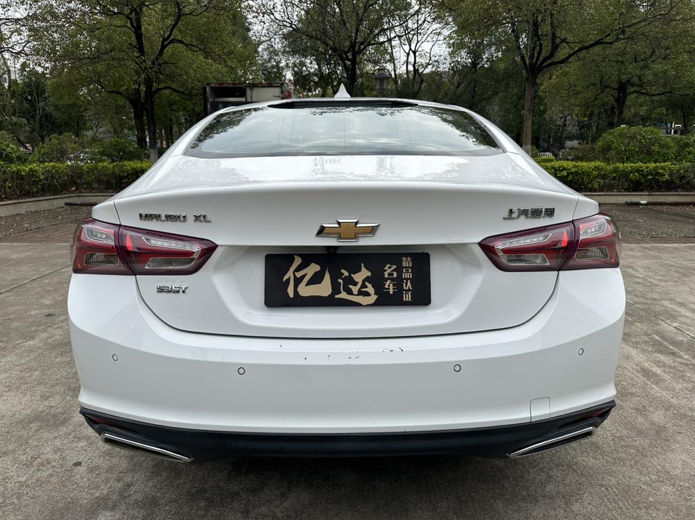 Chevrolet Malibu XL
