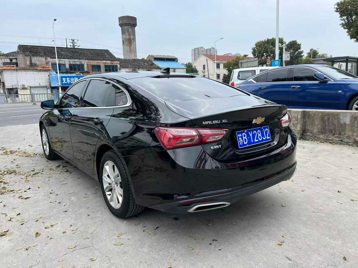 Chevrolet Malibu XL