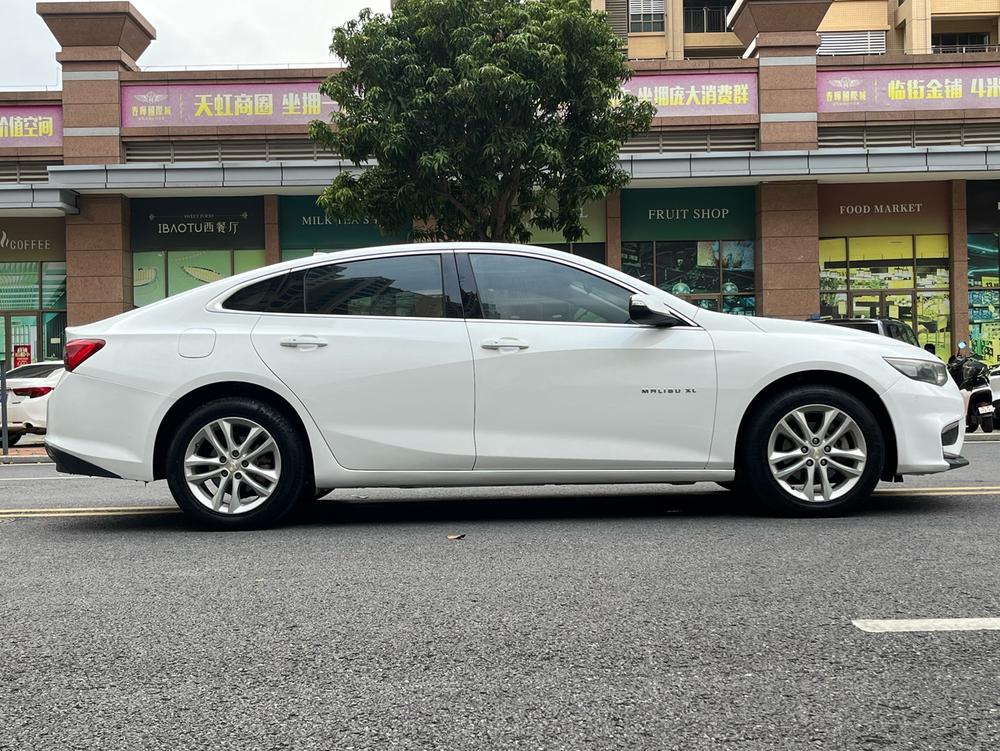 Chevrolet Malibu XL