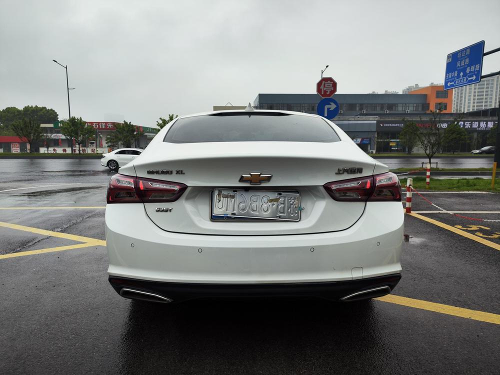 Chevrolet Malibu XL
