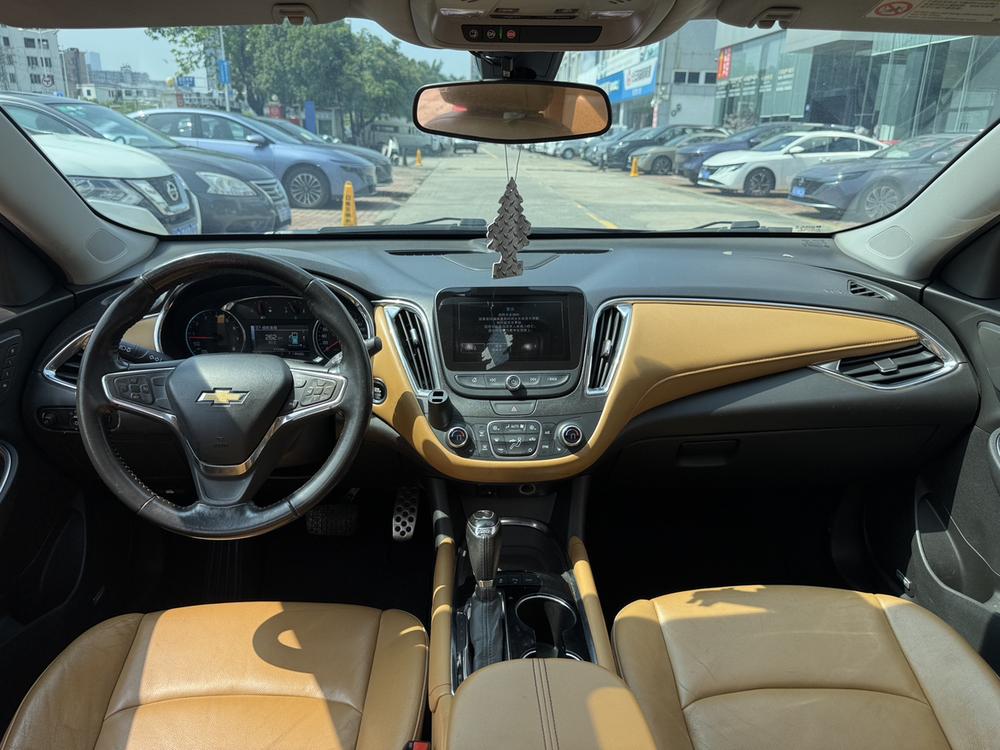Chevrolet Malibu XL