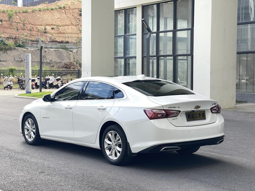 Chevrolet Malibu XL