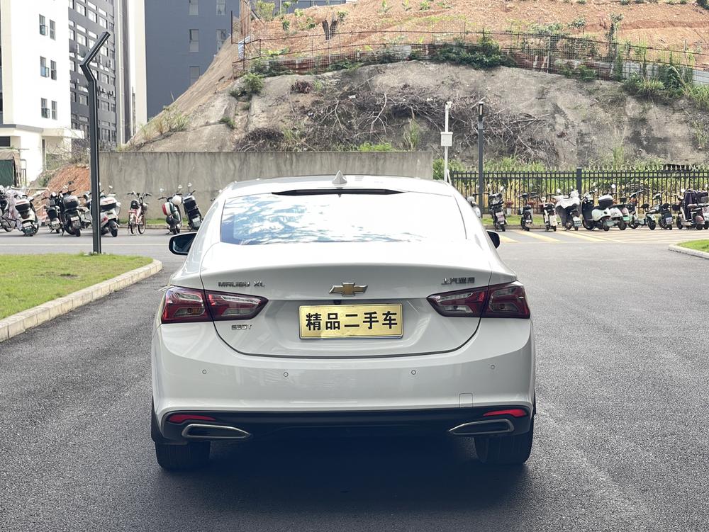 Chevrolet Malibu XL