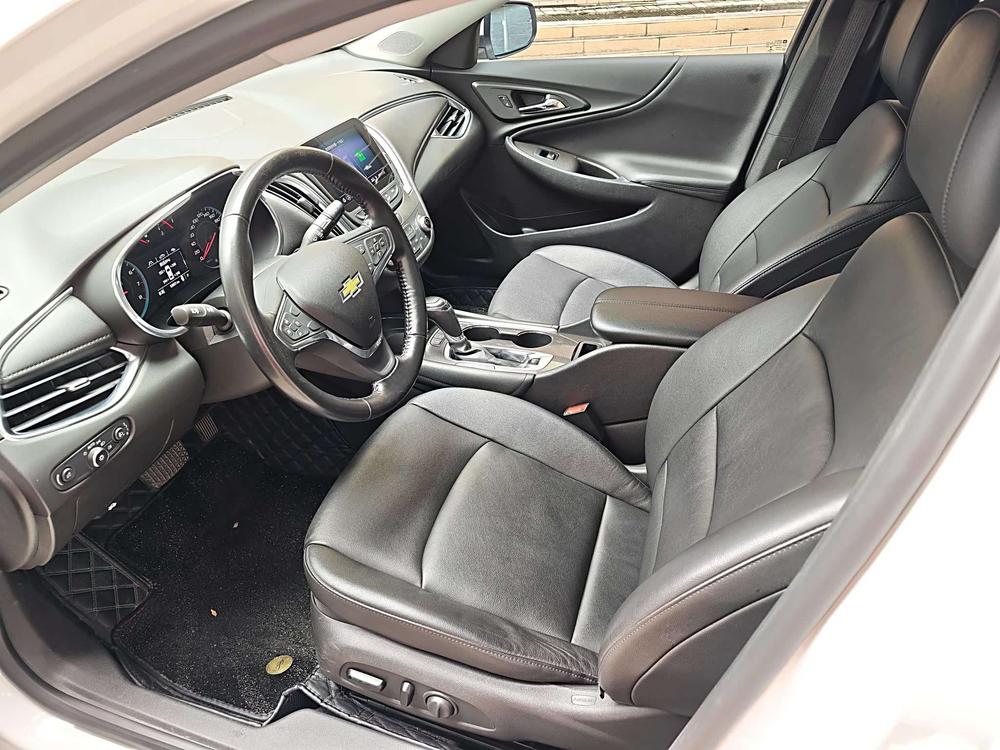 Chevrolet Malibu XL