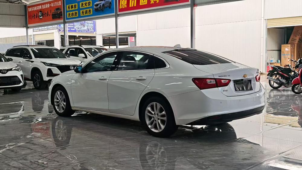 Chevrolet Malibu XL