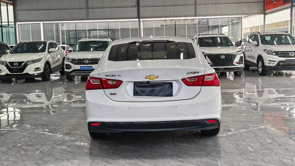 Chevrolet Malibu XL
