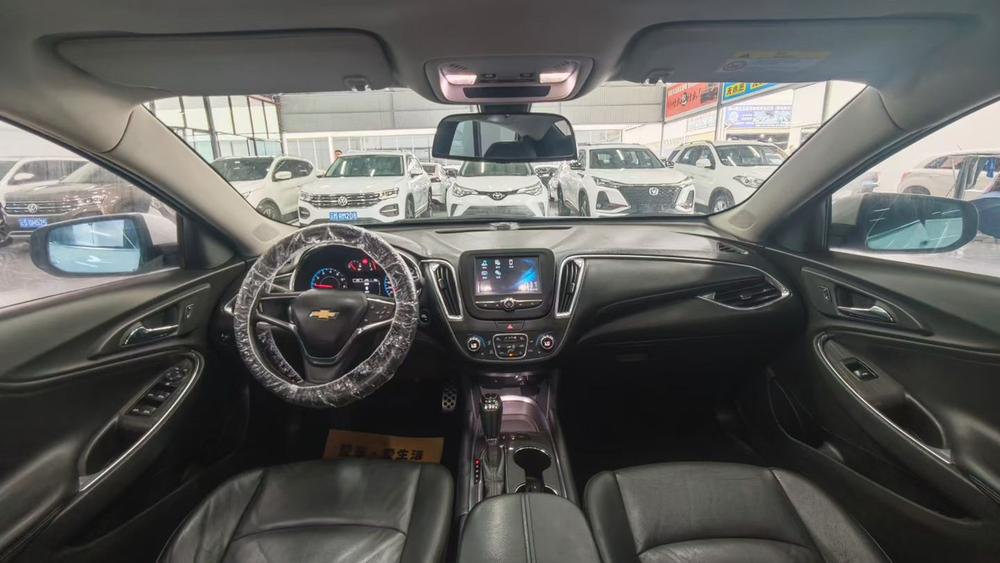 Chevrolet Malibu XL