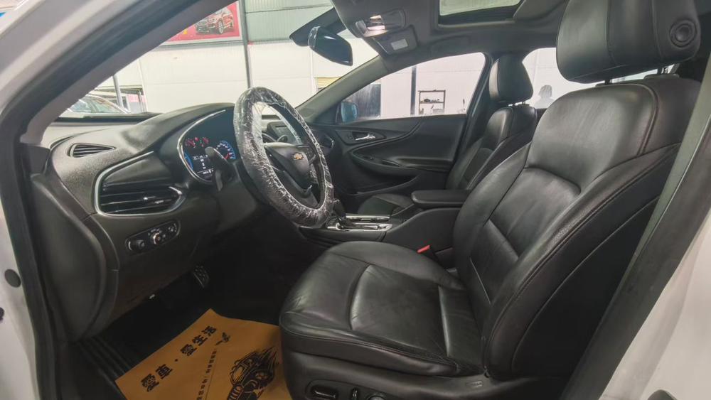 Chevrolet Malibu XL