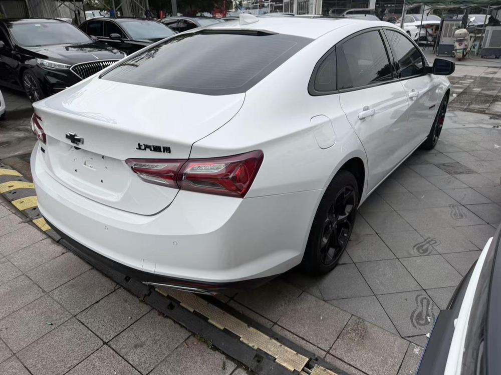 Chevrolet Malibu XL
