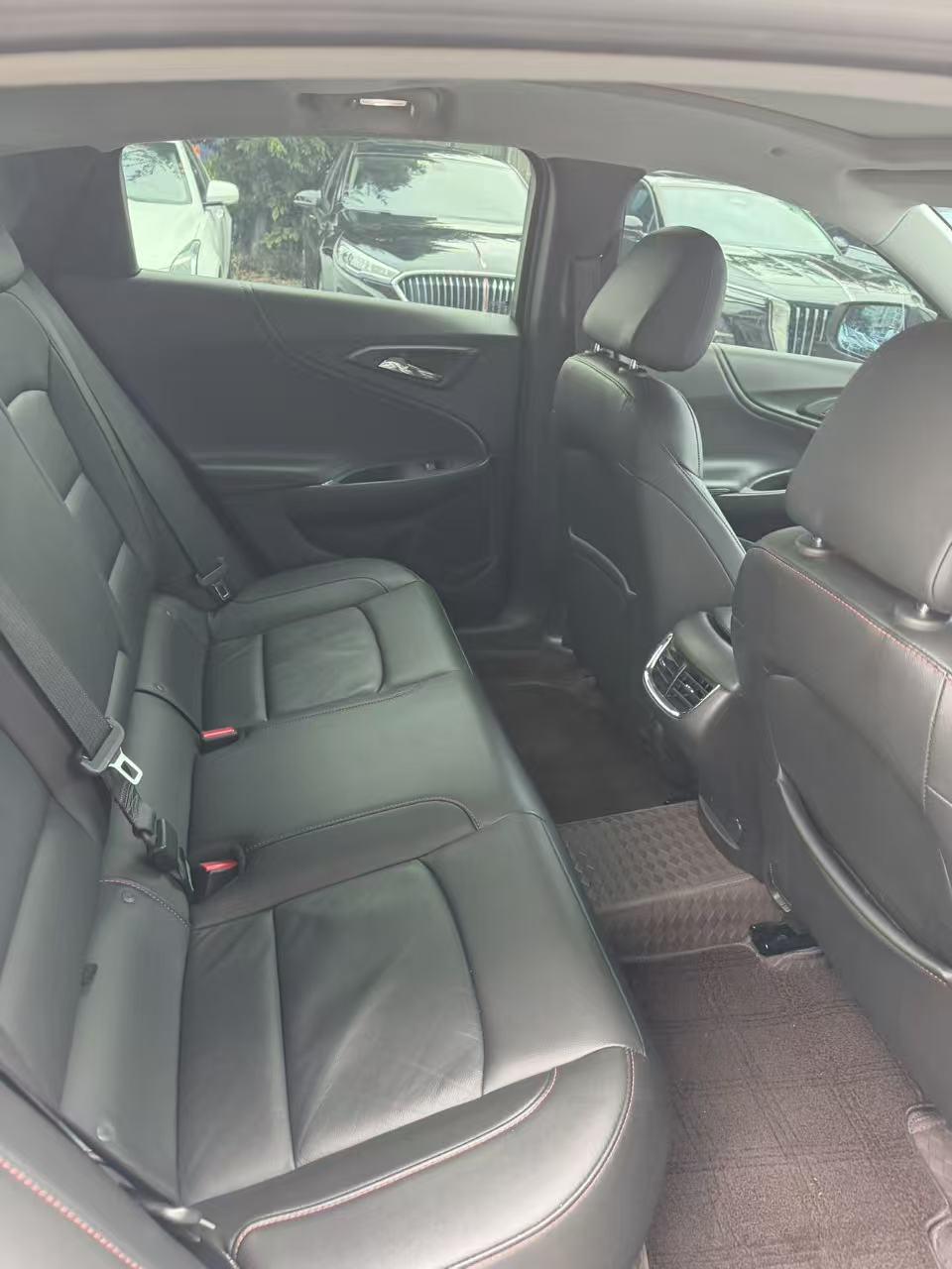 Chevrolet Malibu XL