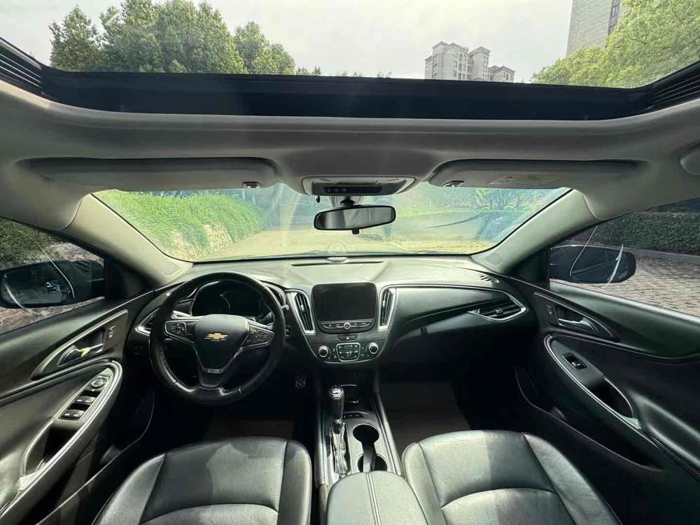 Chevrolet Malibu XL