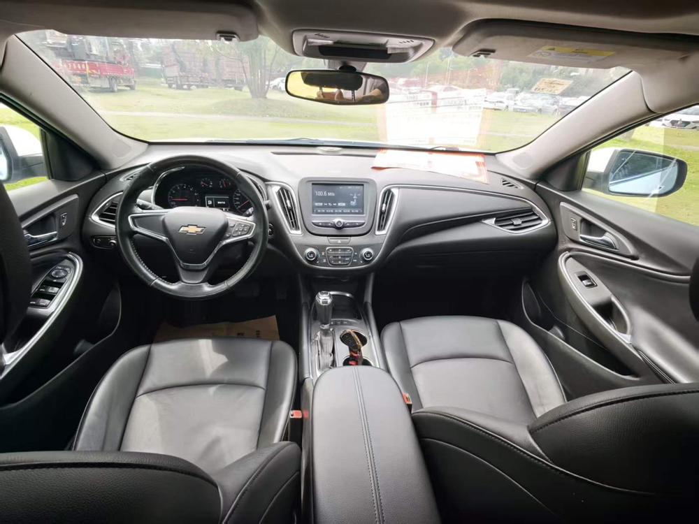 Chevrolet Malibu XL