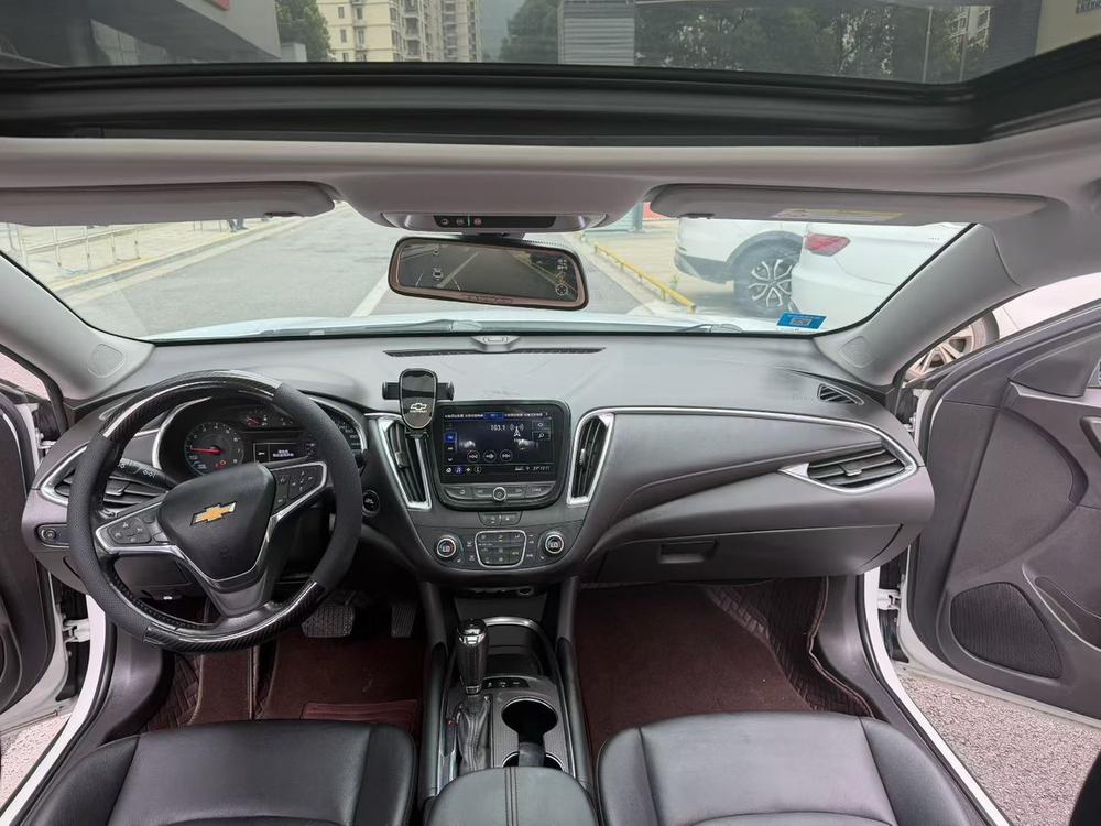 Chevrolet Malibu XL