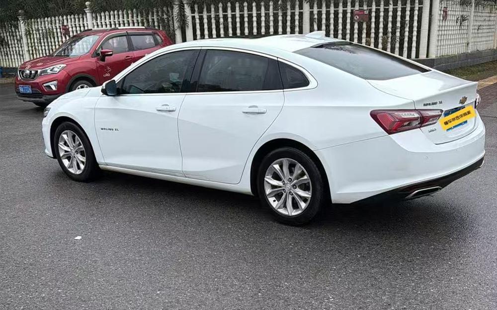 Chevrolet Malibu XL