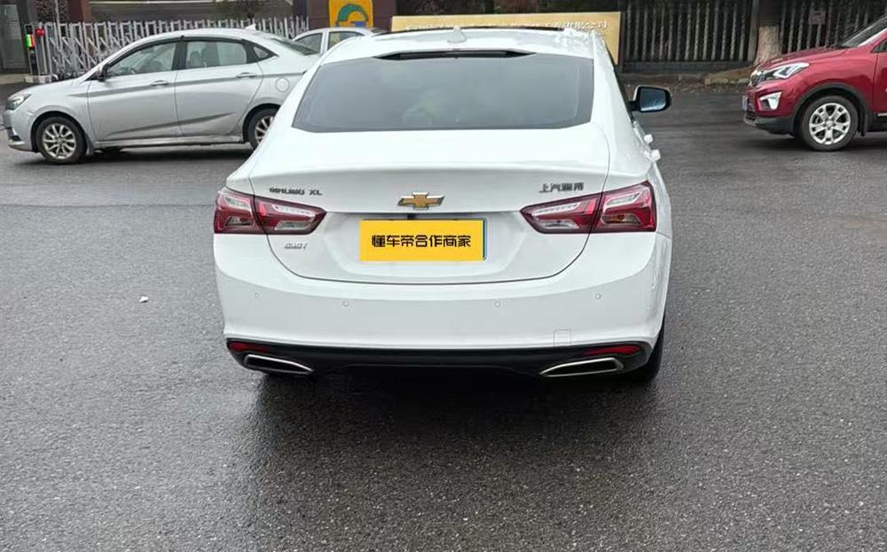 Chevrolet Malibu XL