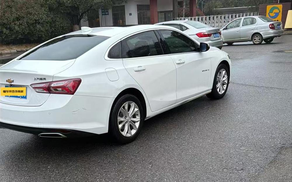 Chevrolet Malibu XL