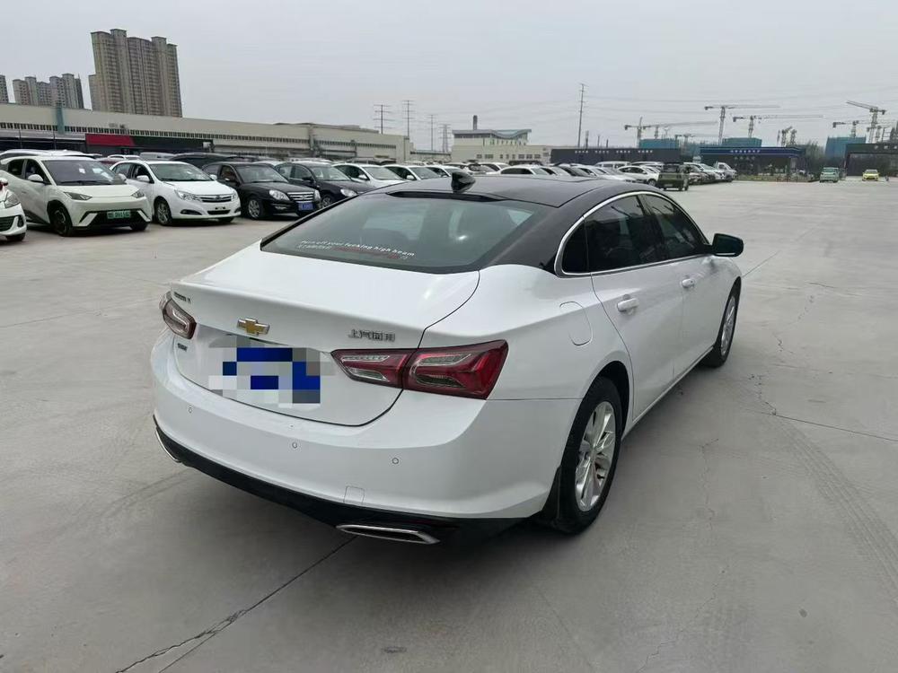 Chevrolet Malibu XL