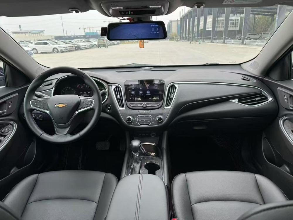 Chevrolet Malibu XL