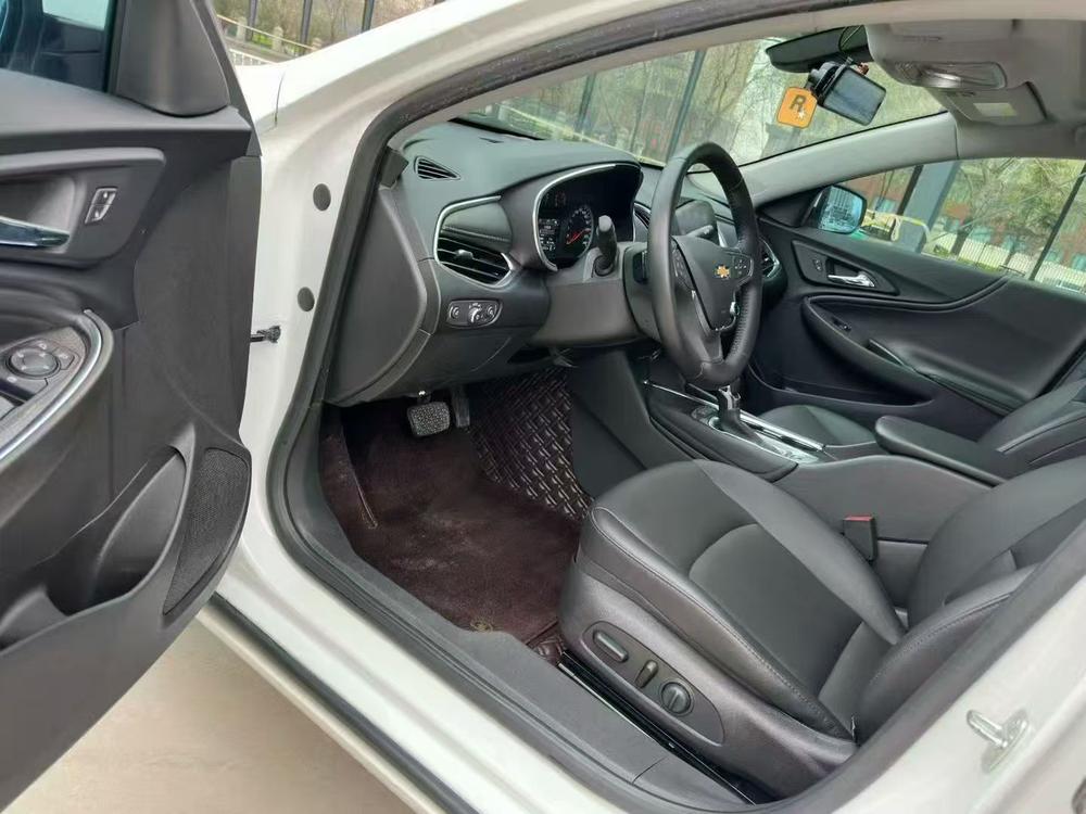 Chevrolet Malibu XL