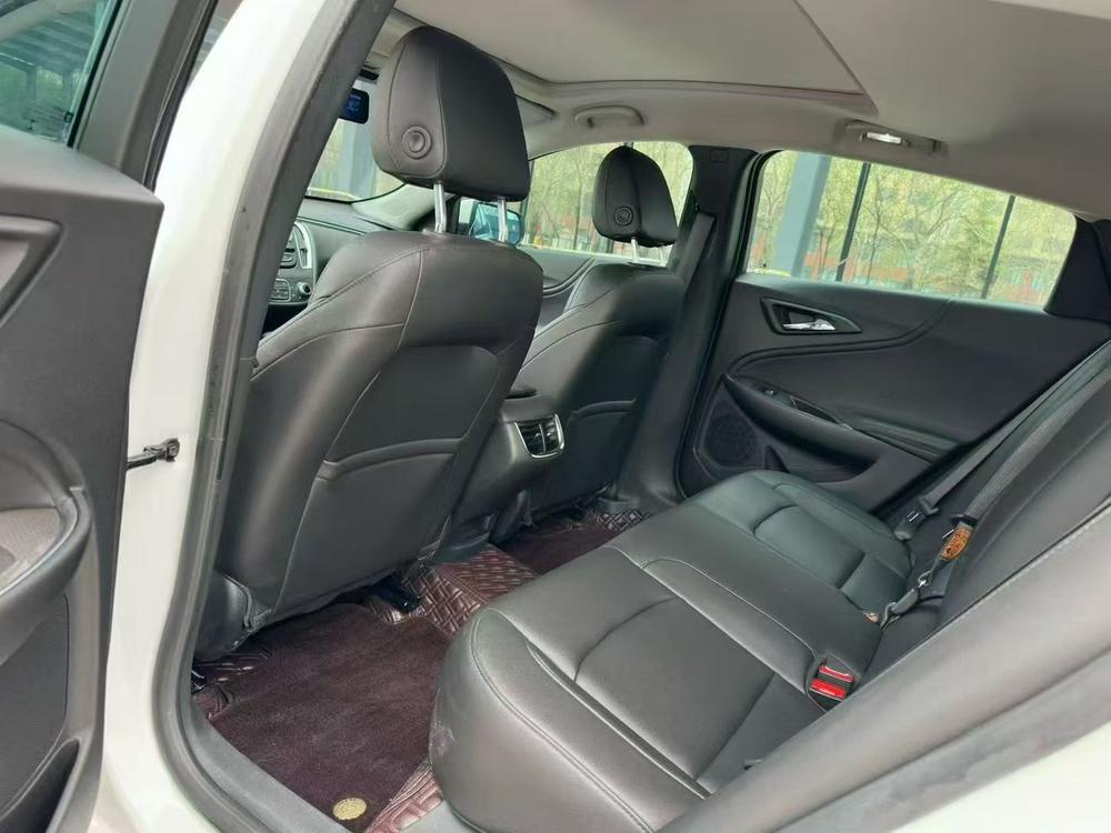 Chevrolet Malibu XL