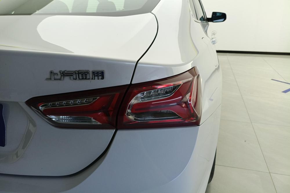 Chevrolet Malibu XL