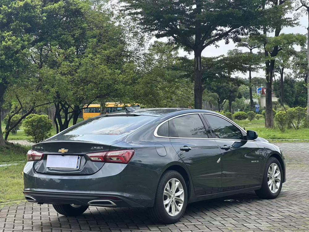 Chevrolet Malibu XL