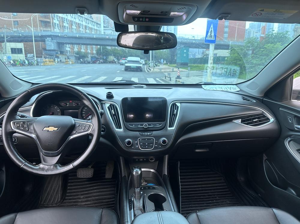 Chevrolet Malibu XL