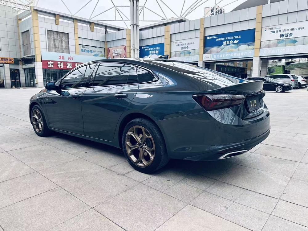 Chevrolet Malibu XL