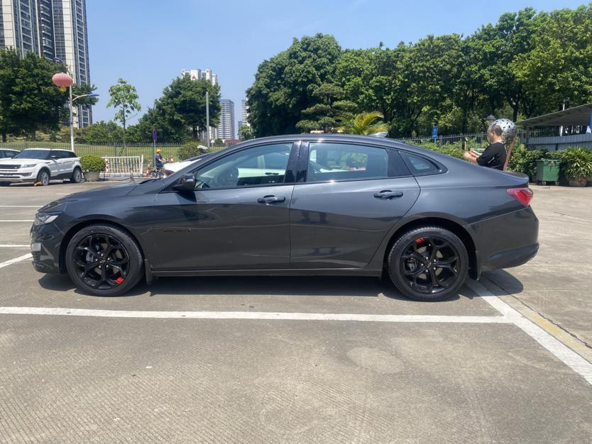 Chevrolet Malibu XL