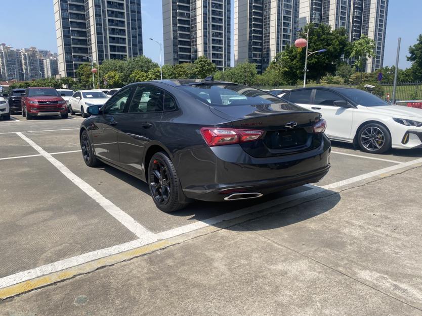 Chevrolet Malibu XL