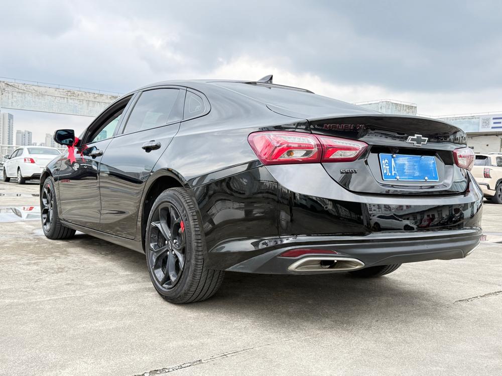 Chevrolet Malibu XL