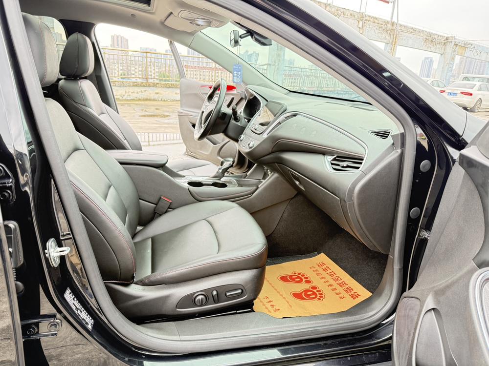 Chevrolet Malibu XL