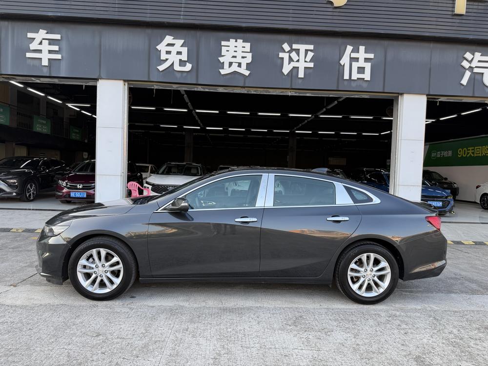 Chevrolet Malibu XL