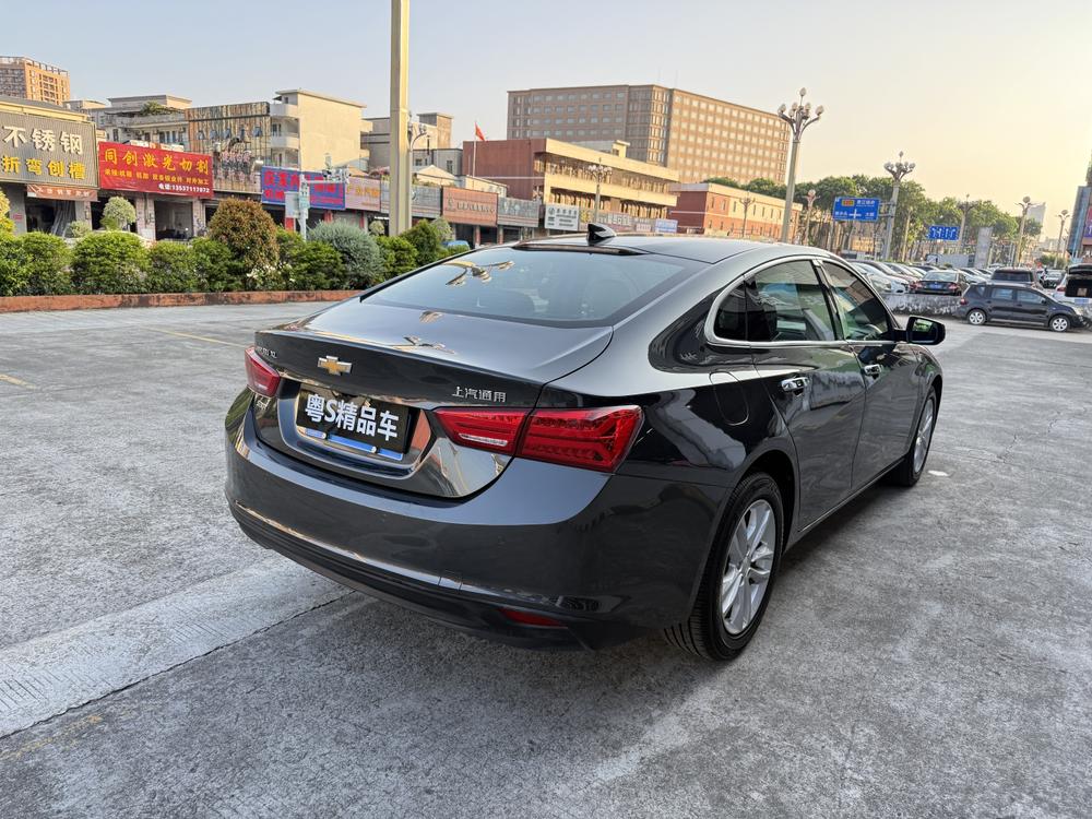 Chevrolet Malibu XL