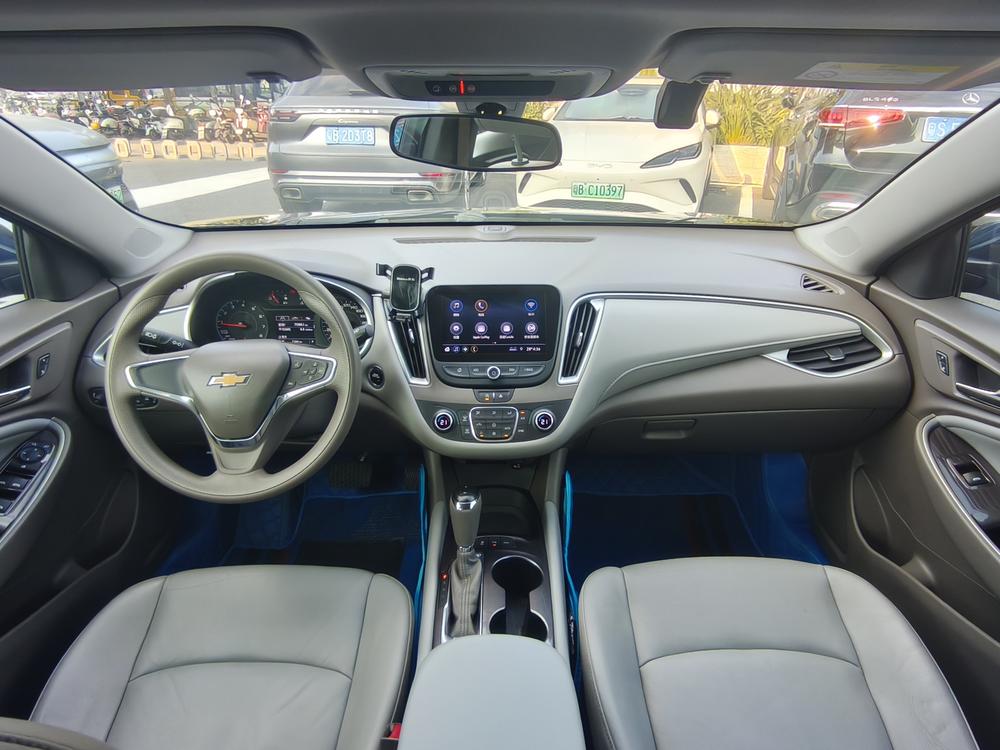 Chevrolet Malibu XL