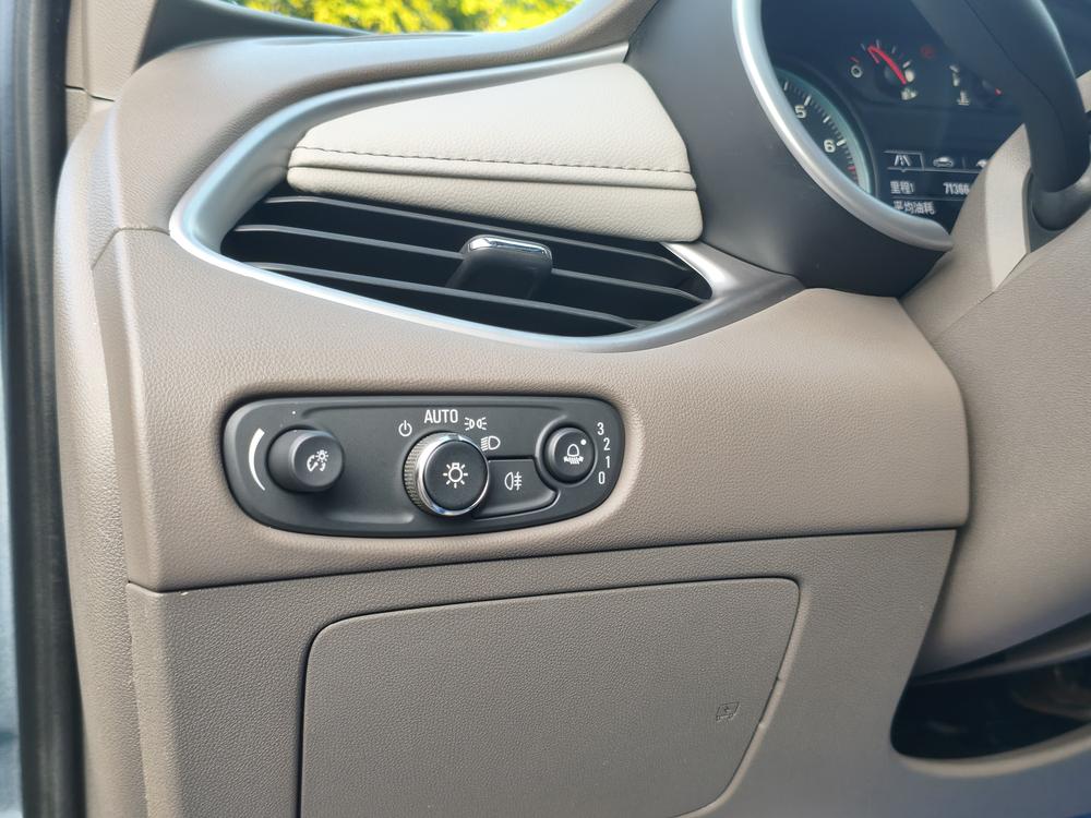 Chevrolet Malibu XL