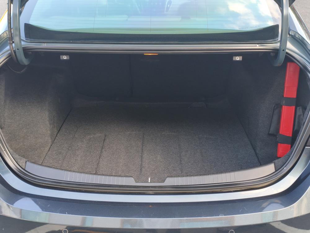 Chevrolet Malibu XL