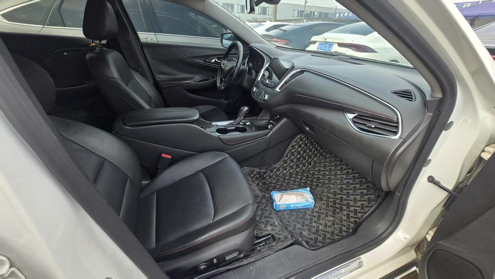 Chevrolet Malibu XL