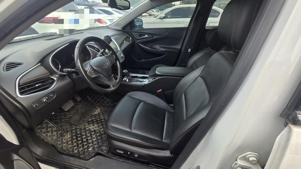 Chevrolet Malibu XL