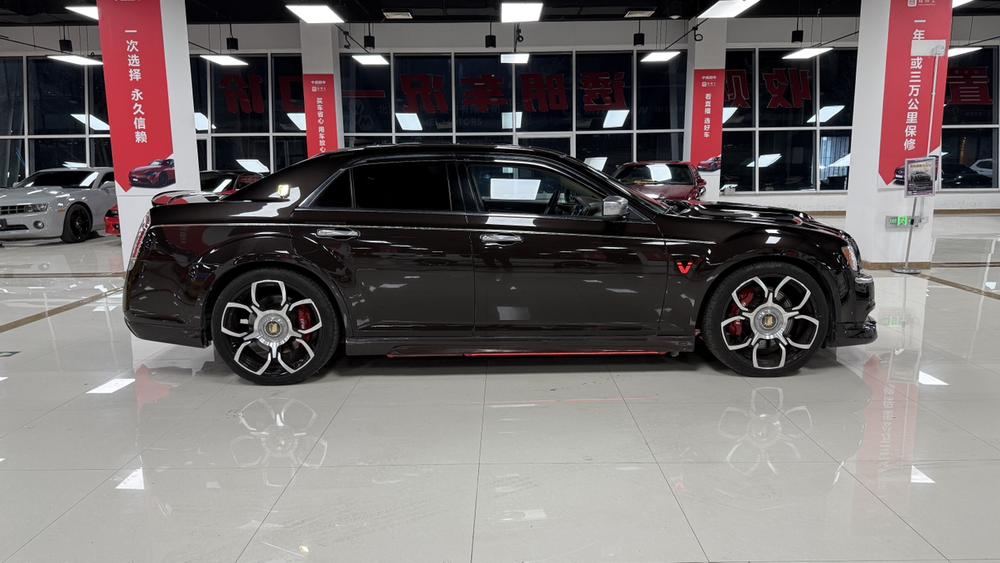 Chrysler Chrysler 300C (Import)