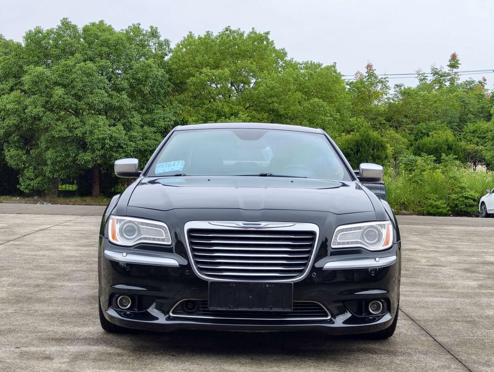 Chrysler Chrysler 300C (Import)