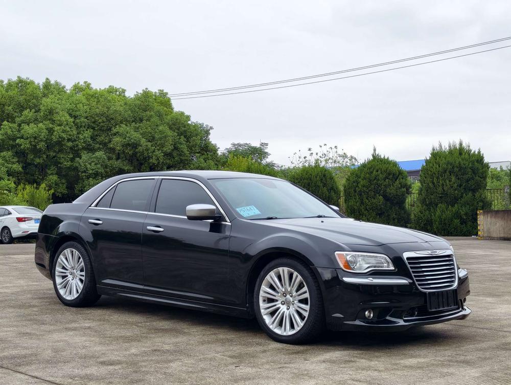 Chrysler Chrysler 300C (Import)